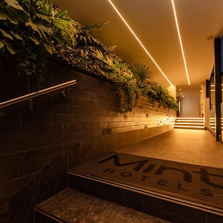 Mint Hotel 84 On Katherine Johannesburg Exteriör bild