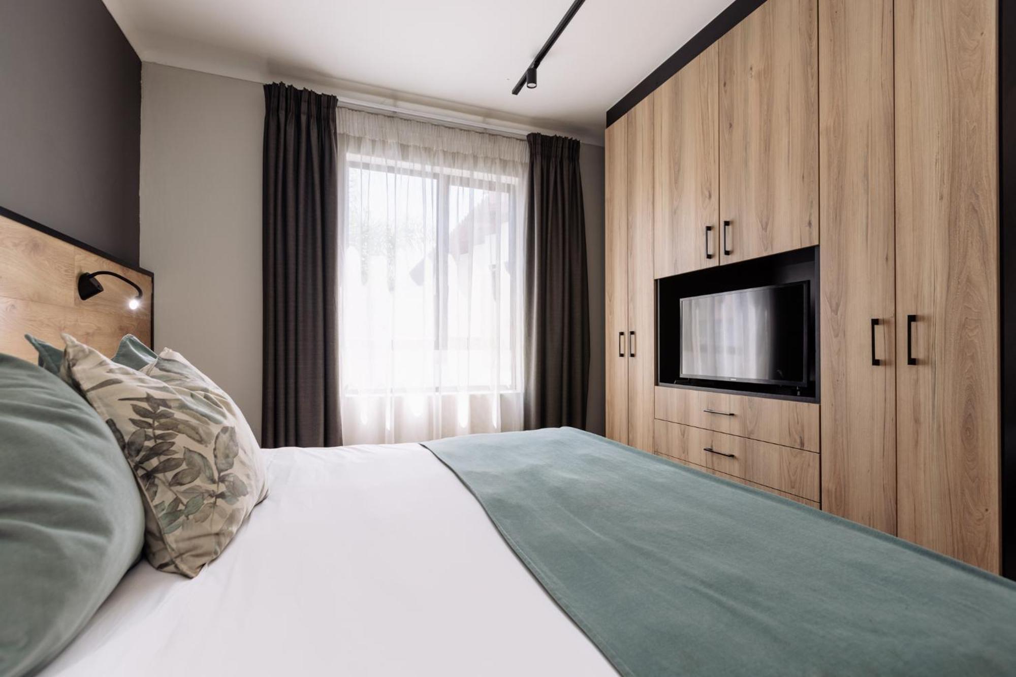 Mint Hotel 84 On Katherine Johannesburg Exteriör bild