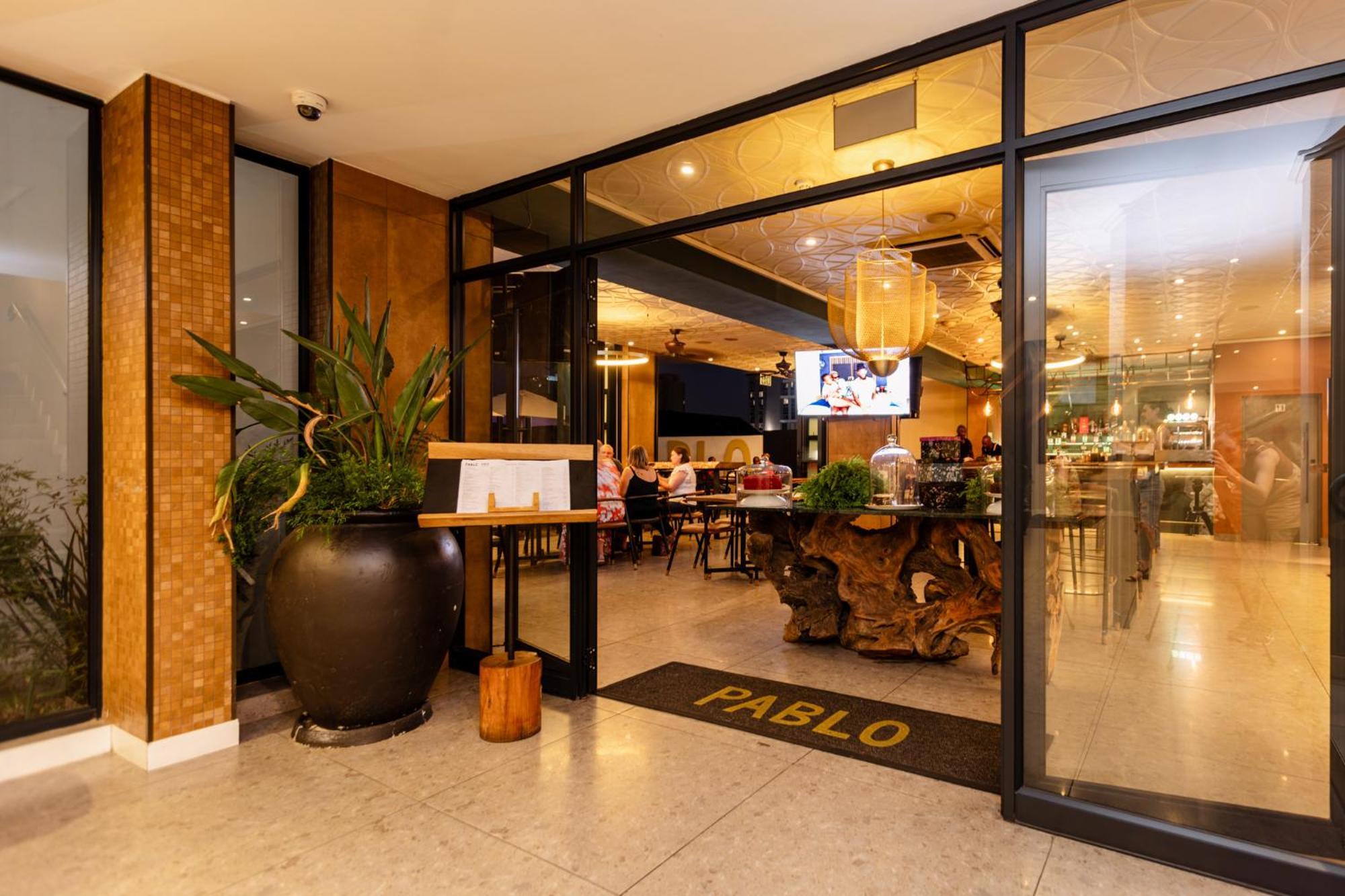 Mint Hotel 84 On Katherine Johannesburg Exteriör bild