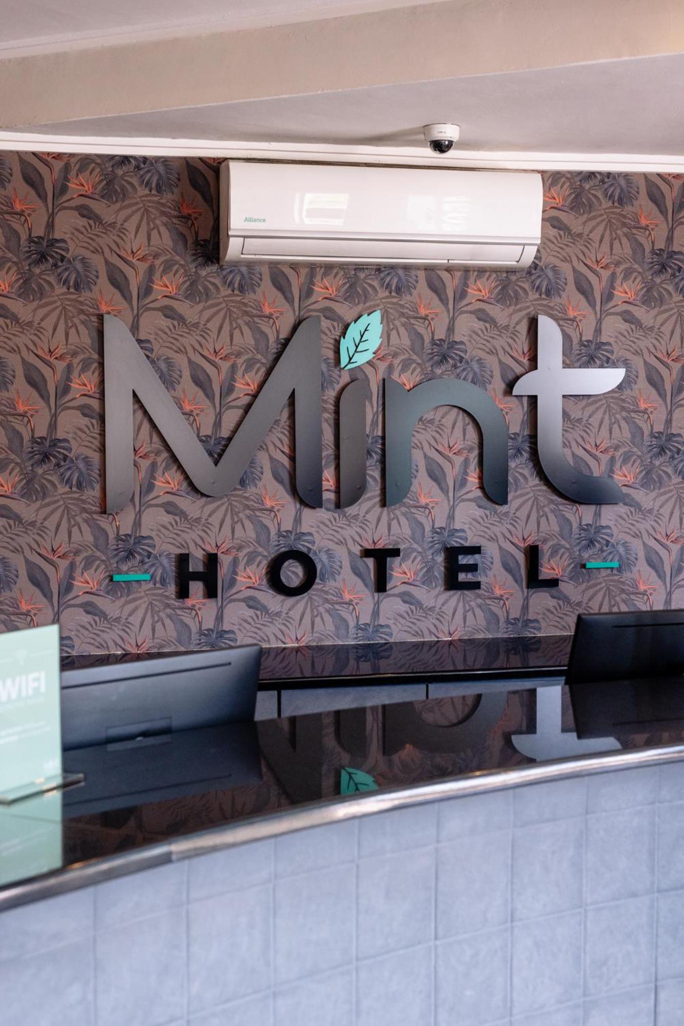 Mint Hotel 84 On Katherine Johannesburg Exteriör bild